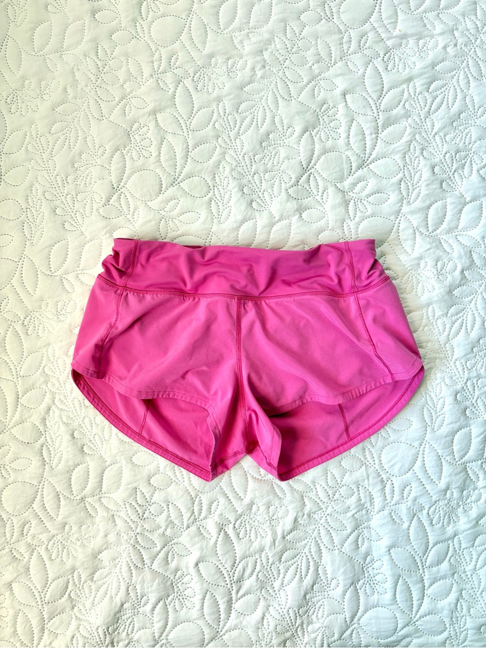 Lululemon Speed Up Short 2.5" Long Ripened Raspberry Pink Size 4